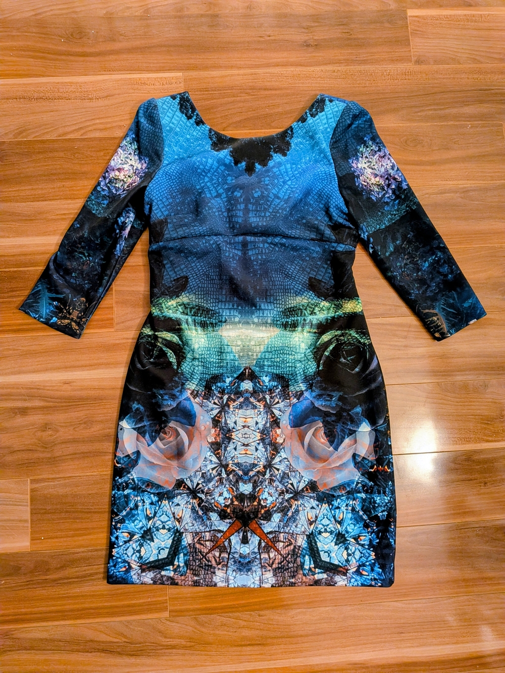 Betsey Johnson Kaleidoscope Rose Reptile Print Cutout Back Dress 10